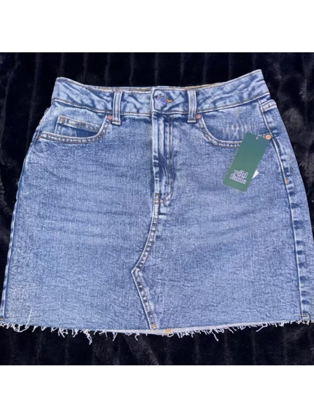 Wild Fable Womens Denim Skirt 4 Mini Faded Medium Wash Frayed Edge NWT